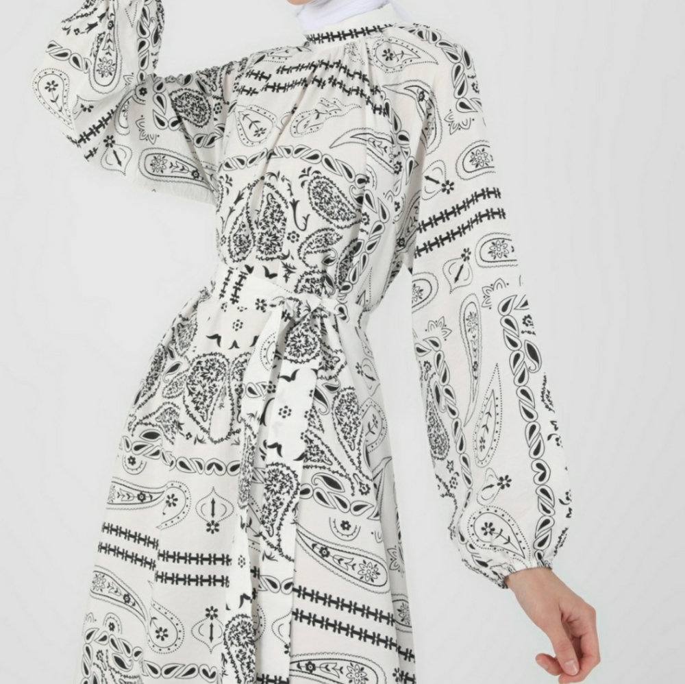 BN Modest Dress - Picture 2 of 5